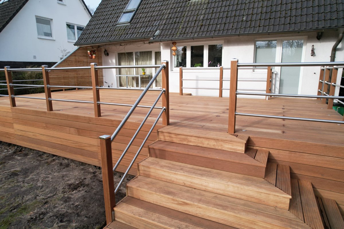 Was ist bei der Planung einer Holzterrasse wichtig?
