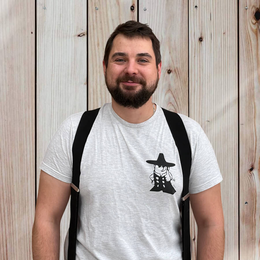 Georgij Zhornik - Zimmerer-Azubi